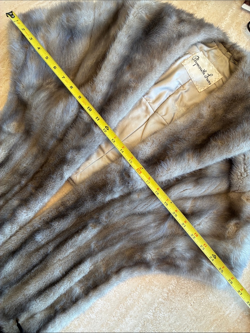 Plymouth Furs Women's OS, Mink Fur Stole Cape, Taupe Brown Grey. Pristine! - Picture 12 of 16